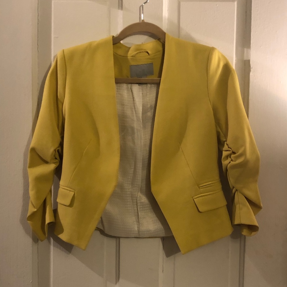 H&M yellow blazer